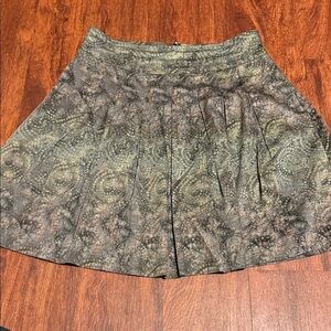 Elegant Patterned Trevan Skirt - Green and Gray